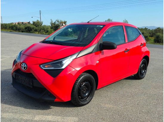 2021 Toyota AYGO x