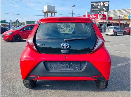 2021 Toyota AYGO x