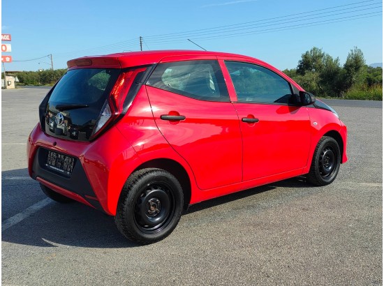 2021 Toyota AYGO x