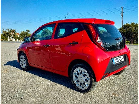 2021 Toyota AYGO x