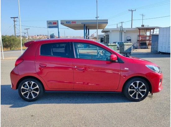 2022 Mitsubishi Space Star Select+ 2022 Mitsubishi Space Star Select+