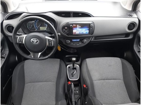 2016 Toyota Yaris Edition-S Hybrid