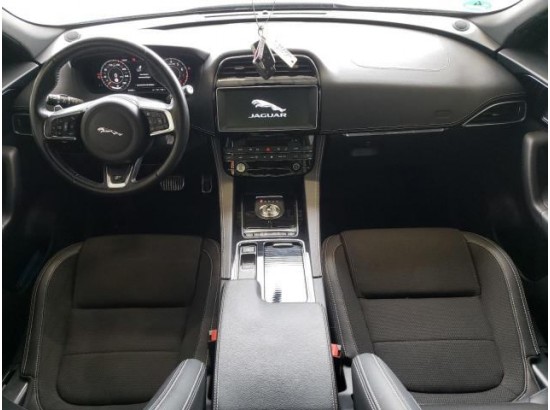 2019 Jaguar F-PACE R-Sport AWD