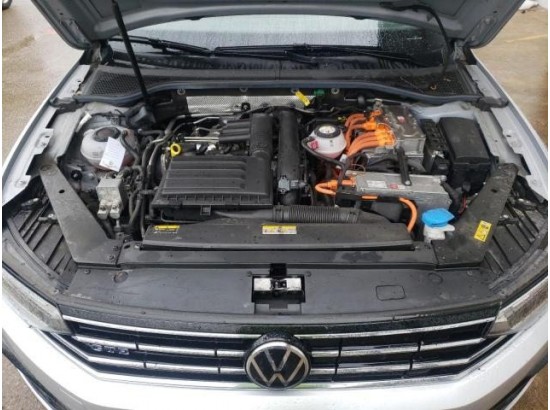2021 Volkswagen Passat Variant GTE