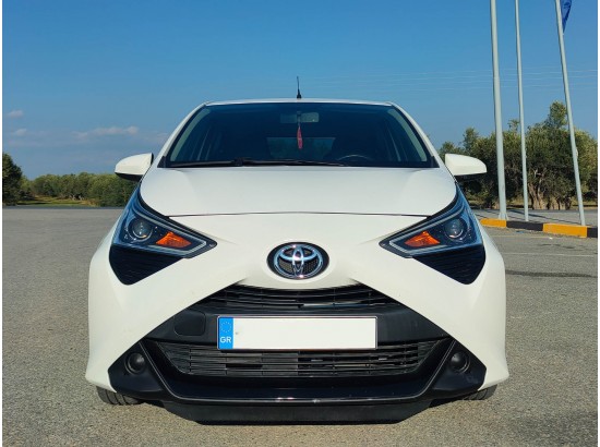 2021 Toyota AYGO x-play 2021 Toyota AYGO x-play
