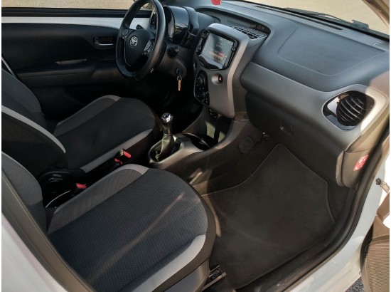 2021 Toyota AYGO x-play 2021 Toyota AYGO x-play