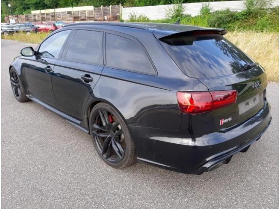 2015 Audi RS 6 Avant 4.0 TFSI quattro