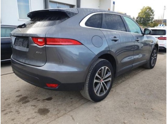 2017 Jaguar F-PACE Prestige