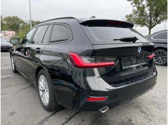 2020 BMW 3er Touring 320d Advantage