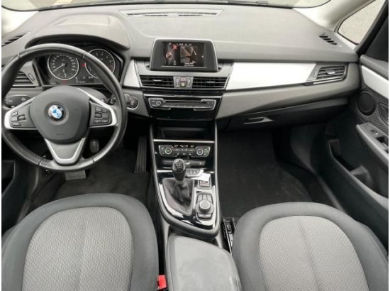 2016 BMW 2er Active Tourer 218i