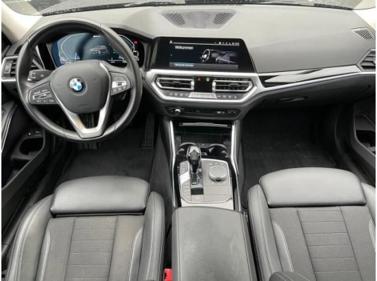 2021 BMW 3er Touring 330e xDrive Sport Line