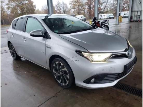 2016 Toyota Auris Hybrid Design Edition