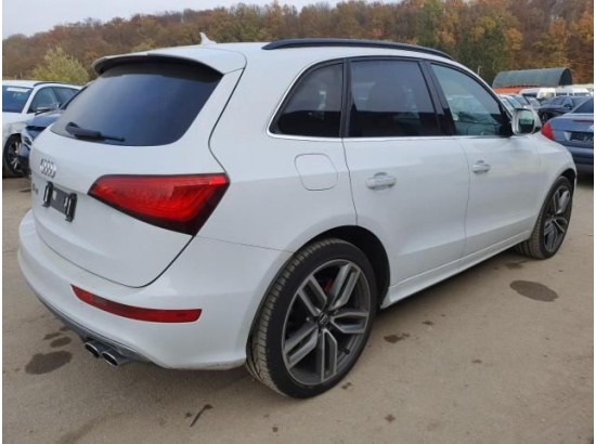 2016 Audi SQ5 3.0 TDI competition quattro