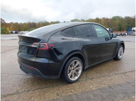 2022 Tesla Model Y AWD