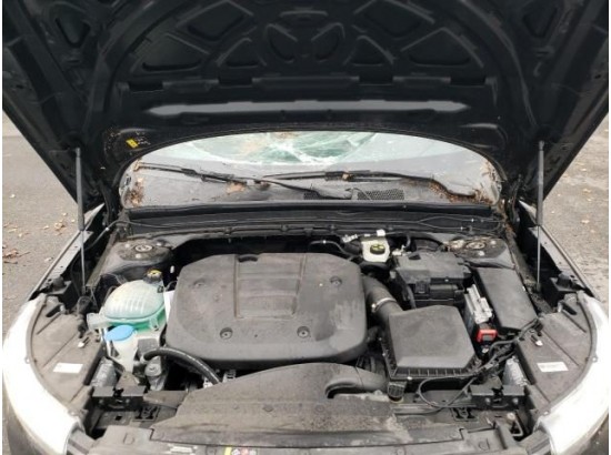 2022 Volvo XC40 R Design 2WD 2022 Volvo XC40 R Design 2WD
