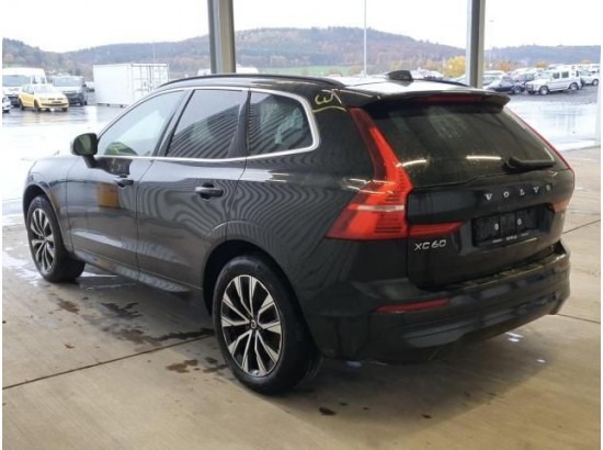 2022 Volvo XC60 Core 2WD