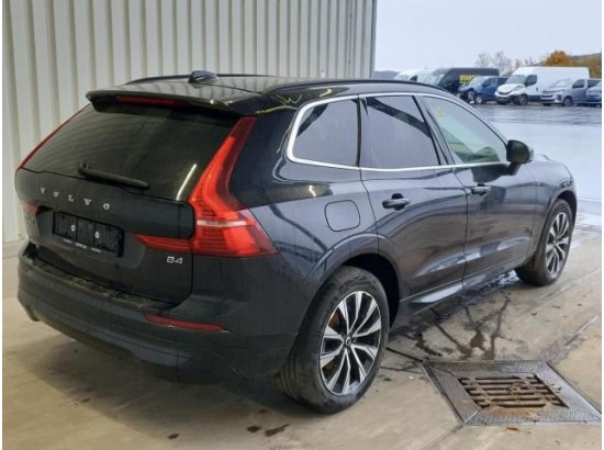 2022 Volvo XC60 Core 2WD