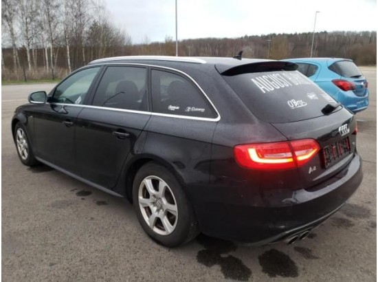 2015 Audi A4 Avant S line Sportpaket / plus