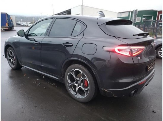 2024 Alfa Romeo Stelvio Sprint Q4