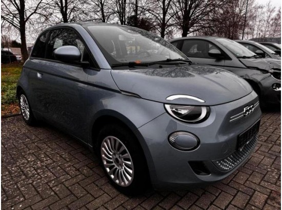 2021 FIAT 500 E Action