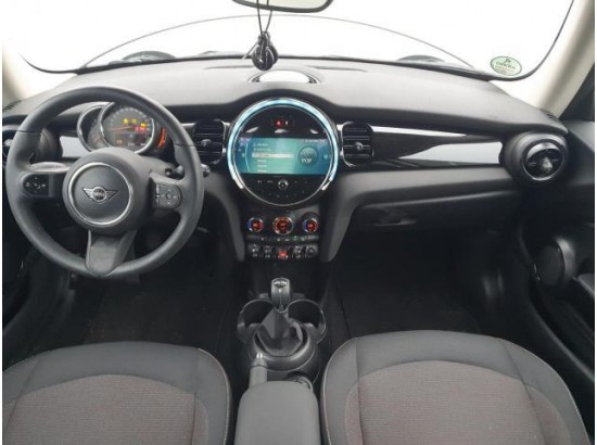 2024 Mini Mini 3-trg. Cooper Essential Trim