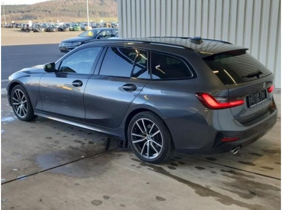 2021 BMW 3er Touring 320d Advantage