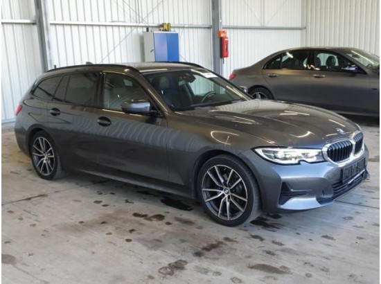 2021 BMW 3er Touring 320d Advantage