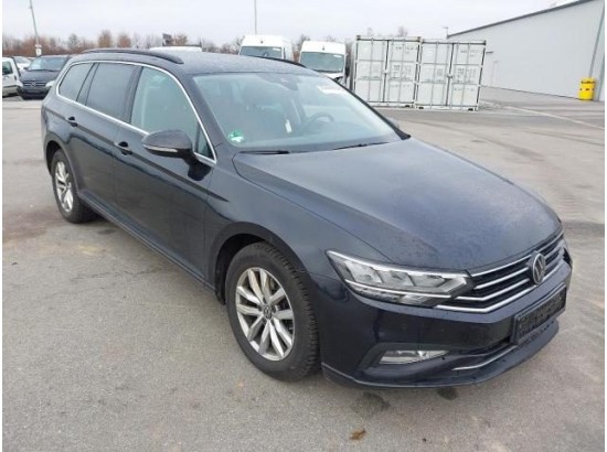 2023 Volkswagen Passat Variant Business