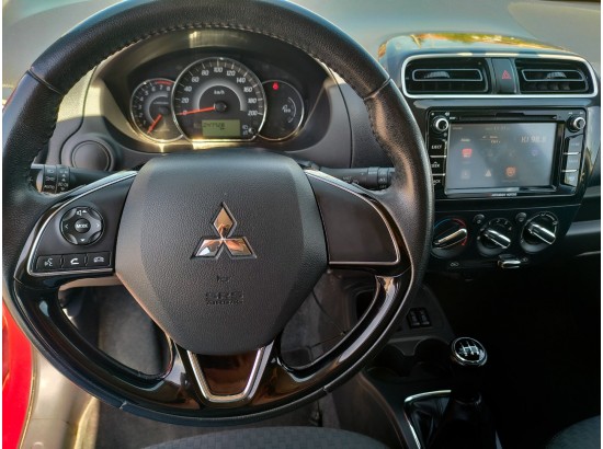 2017 Mitsubishi Space Star 2017 Mitsubishi Space Star