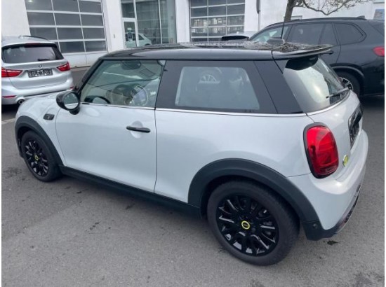 2021 Mini Mini Cooper SE Classic Trim