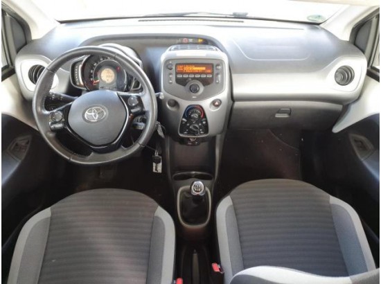 2019 Toyota AYGO x-play 2019 Toyota AYGO x-play