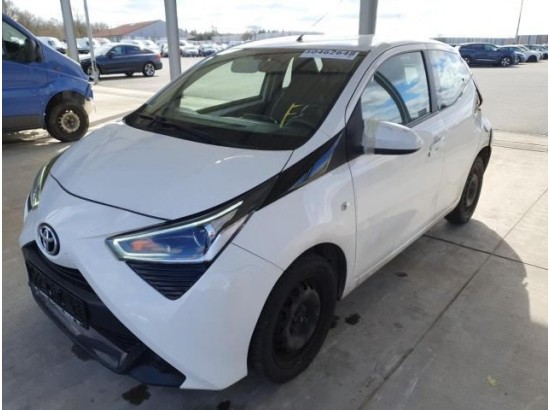2019 Toyota AYGO x-play 2019 Toyota AYGO x-play