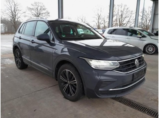 2022 Volkswagen Tiguan Active 2022 Volkswagen Tiguan Active