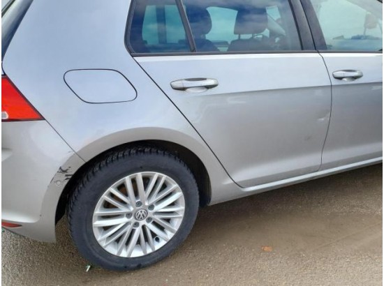 2015 Volkswagen Golf VII Lim. Cup BMT 2015 Volkswagen Golf VII Lim. Cup BMT