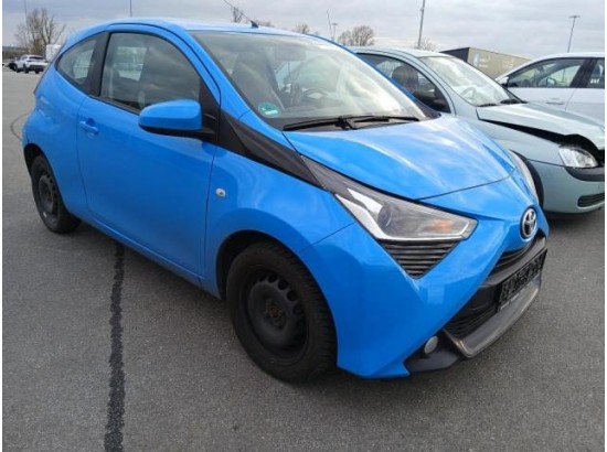 2019 Toyota AYGO x-play club 2019 Toyota AYGO x-play club