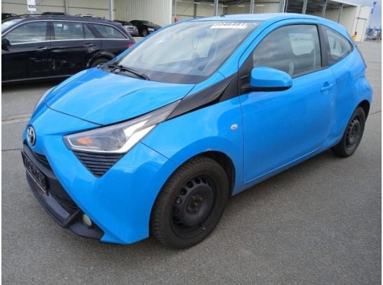 2019 Toyota AYGO x-play club 2019 Toyota AYGO x-play club