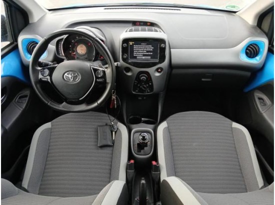2019 Toyota AYGO x-play club 2019 Toyota AYGO x-play club