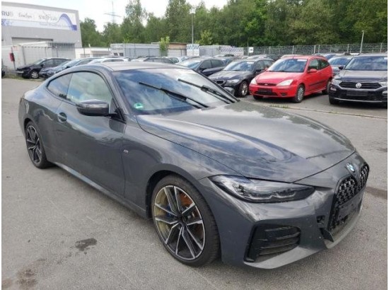 2022 BMW 4er Coupe M440 i xDrive 2022 BMW 4er Coupe M440 i xDrive