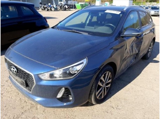 2018 Hyundai i30 cw Family + 2018 Hyundai i30 cw Family +