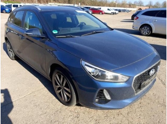 2018 Hyundai i30 cw Family + 2018 Hyundai i30 cw Family +