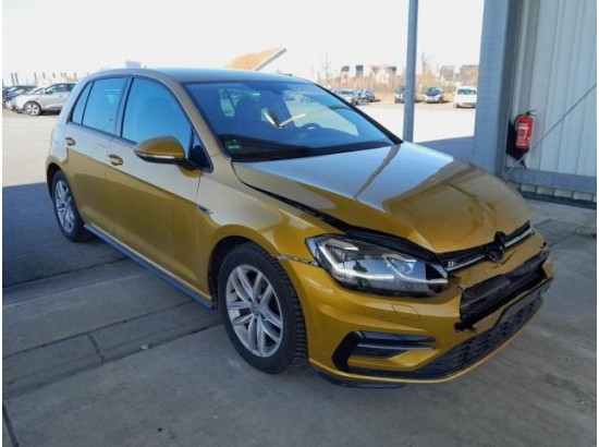 2017 Volkswagen Golf VII Lim. Comfortline BMT/Start-Stopp 2017 Volkswagen Golf VII Lim. Comfortline BMT/Start-Stopp
