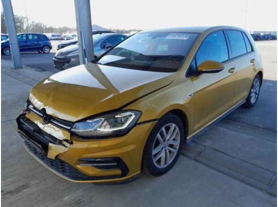 2017 Volkswagen Golf VII Lim. Comfortline BMT/Start-Stopp 2017 Volkswagen Golf VII Lim. Comfortline BMT/Start-Stopp