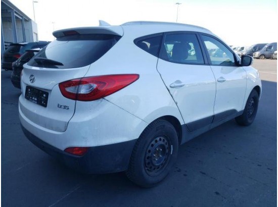 2015 Hyundai ix35 blue Finale 2WD 2015 Hyundai ix35 blue Finale 2WD