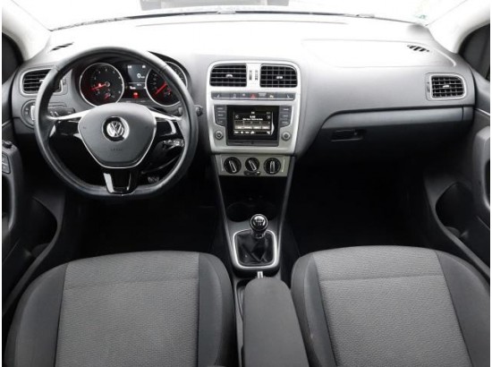 2017 Volkswagen Polo V Highline BMT/Start-Stopp 2017 Volkswagen Polo V Highline BMT/Start-Stopp