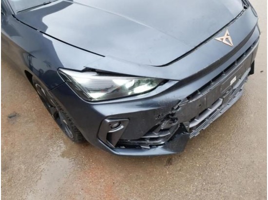 2024 Cupra Leon Sportstourer 1.5 eTSI 110 kW 2024 Cupra Leon Sportstourer 1.5 eTSI 110 kW