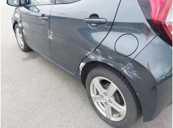 2018 Toyota AYGO x-play connect 2018 Toyota AYGO x-play connect