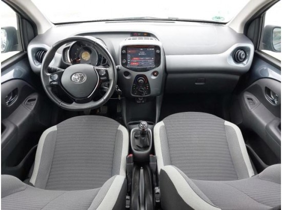 2018 Toyota AYGO x-play connect 2018 Toyota AYGO x-play connect