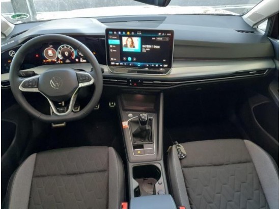 2025 Volkswagen Golf VIII Lim. 1.5 TSI 85 kW Goal 2025 Volkswagen Golf VIII Lim. 1.5 TSI 85 kW Goal