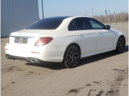 2018 Mercedes-Benz E -Klasse Lim. E 200 d 2018 Mercedes-Benz E -Klasse Lim. E 200 d