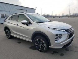 2024 Mitsubishi Eclipse Cross Plus Select Hybrid 4WD